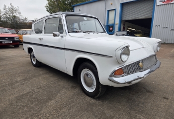 Ford Anglia Super
